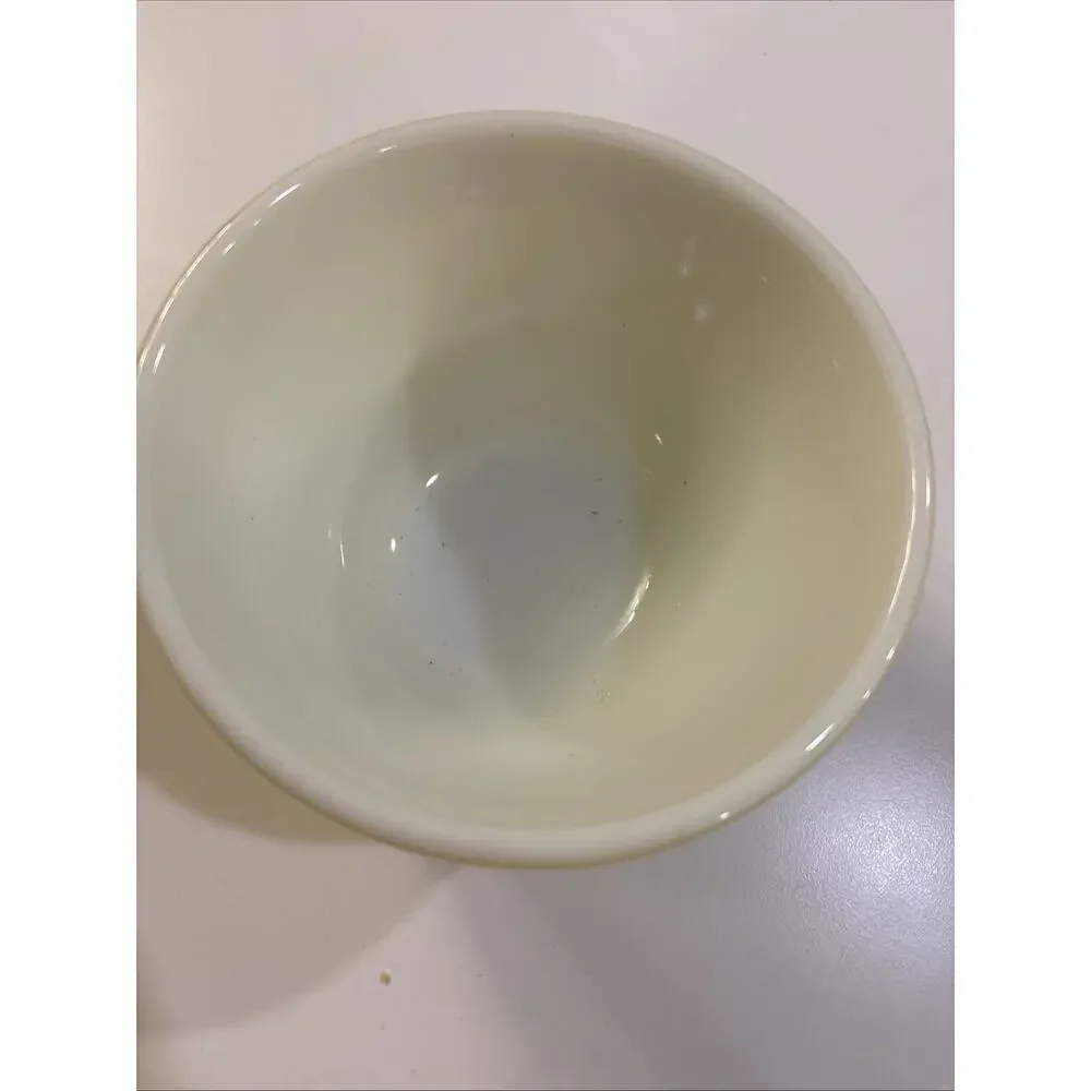 Pyrex Yellow 401, 1.5 Pt. Small Primary Mixing Nesting Bowl EUC - Picture 2 of 3